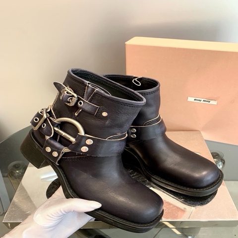 MiuMiu缪缪 36码 骑士靴做旧战靴机车短靴