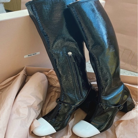 miumiu缪缪 黑色玛丽珍长筒靴