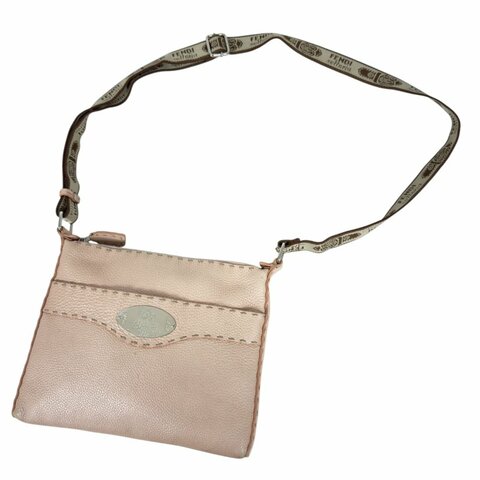 FENDI Selleria 斜揹袋