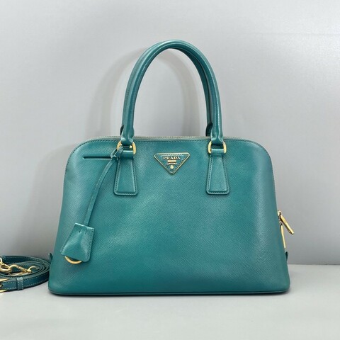 Prada 貝殼包中號湖綠色