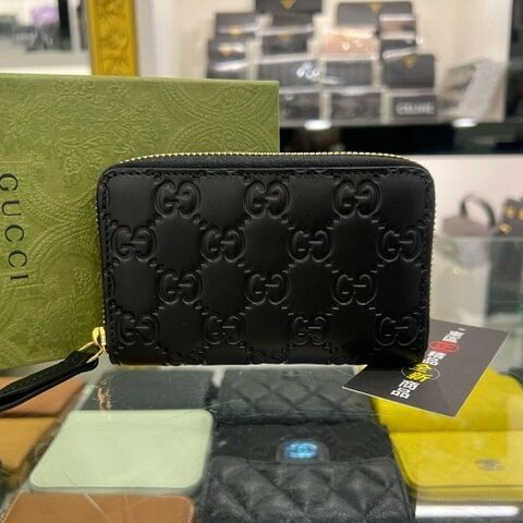 東區正精品㊣GUCCI 447939 全新黑色全皮壓紋GG LOGO 金釦ㄇ字拉鍊卡片夾零錢包小短夾 RZ6546