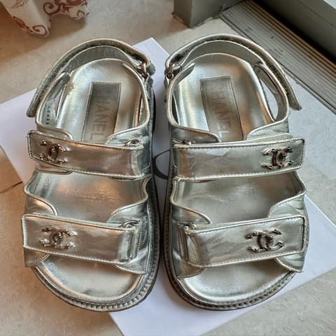 Chanel 涼鞋