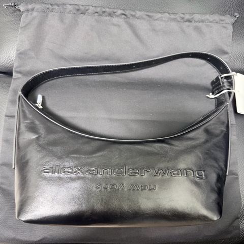 alexander wang punch 小號新月包