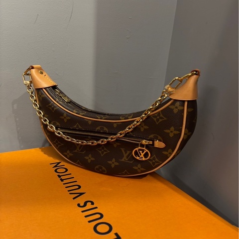 Louis Vuitton Loop 月亮包 ｜Classic Trend CT精品｜台北東區實體