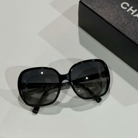 CHANEL香奈兒經典款大框墨鏡🌚閒置出售附防塵袋盒子