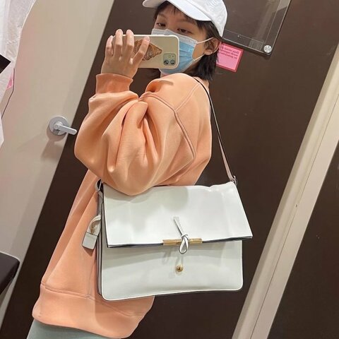 CELINE 中古款clasp手提肩背信封包 39*27*3 98新配件塵袋吊牌