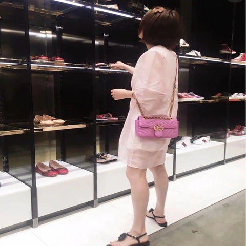 Gucci古馳粉紫色金扣GGmarmont系列馬蒙22小號鏈條包單肩斜挎包