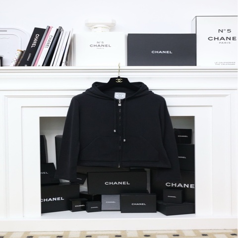 Chanel 03年运动方标系列黑色运动系列拉链外套