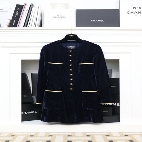 Chanel 93年秋冬秀款蓝黑色丝绒黑金扣四口袋长外套