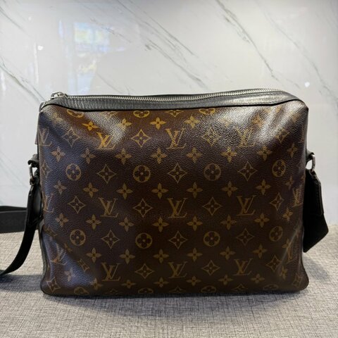 LV Monogram拉鍊協背包