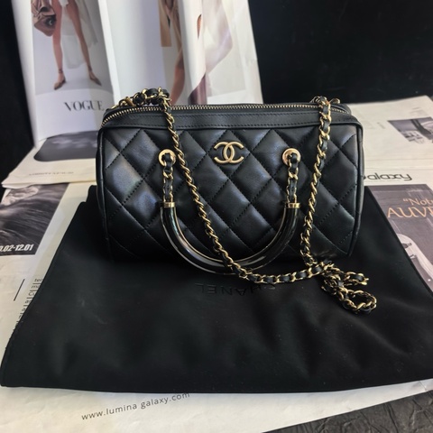 Chanel香奈兒 mini 迷你手提包肩背包斜挎包 黑金羊皮 芯片款 底長25cm