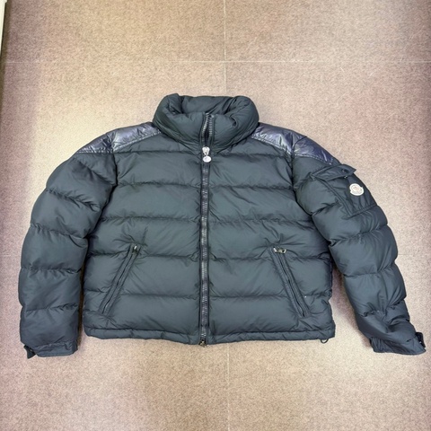 Moncler 男裝外套