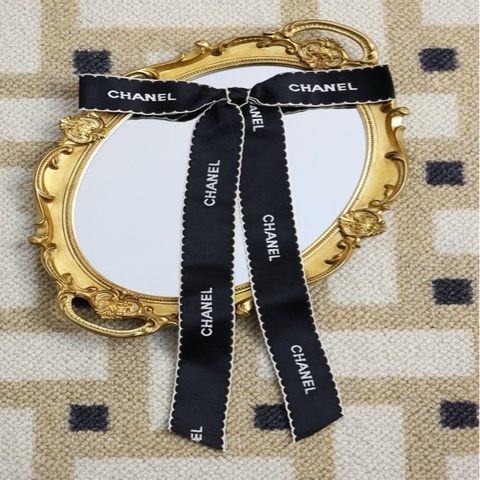 Chanel 94年春夏海报款黑色蝴蝶结字母胸针