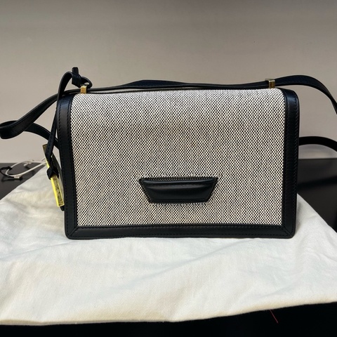 Loewe羅意威 Barcelone巴塞羅那帆布拼皮斜挎包 附件防塵袋