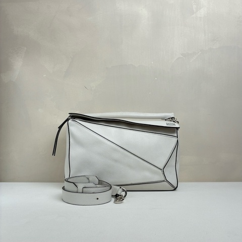 Loewe羅意威 小號 白月光puzzle幾何包 98新 牛皮