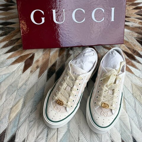 GUCCI 滿版LOGO帆布鞋-白