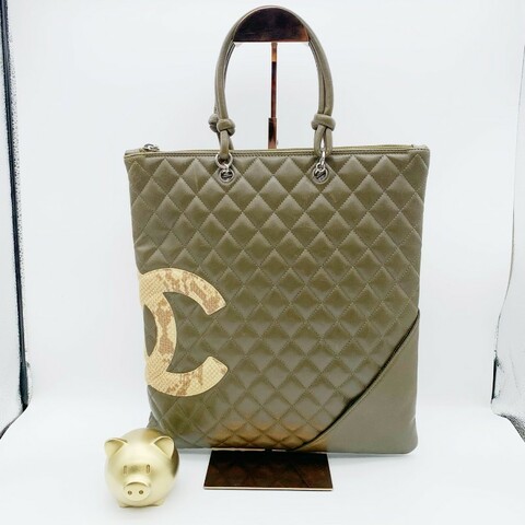 Chanel香奈兒康鵬橄欖綠銀扣牛皮拼原色蛇皮LOGO手提包