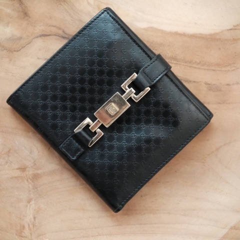 Vintage GUCCI Tom Ford 黃金時期 經典 Micro GG 賈姬活塞扣 黑色皮革三折中夾