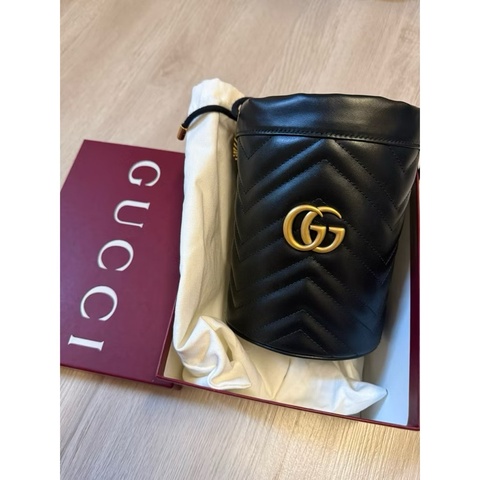誠可議 現貨 GUCCI 古馳 GG Marmont系列 小水桶包 斜背包 精品包
