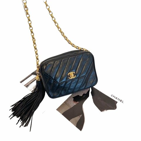Chanel香奈兒黑金菱格紋雕花鏈條金球相機包