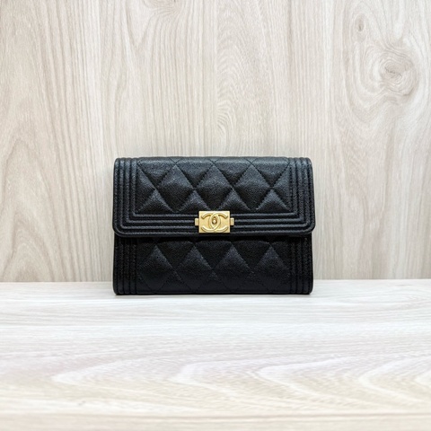 CHANEL🖤黑金荔枝牛皮BOY中夾
