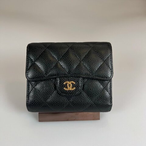 CHANEL CF黑荔枝三折短夾 保卡款29開