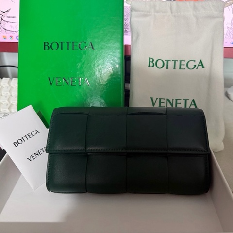 Bottega Veneta Cassette長夾 深綠色