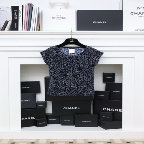 Chanel06年深蓝色cc钻短袖上衣