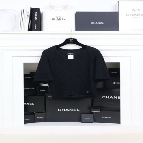Chanel 15年黑色V领五分袖上衣外套