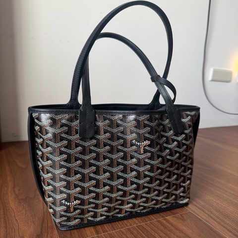 品牌：Goyard  款式：Anjou Mini  顏色：Noir（黑色）
