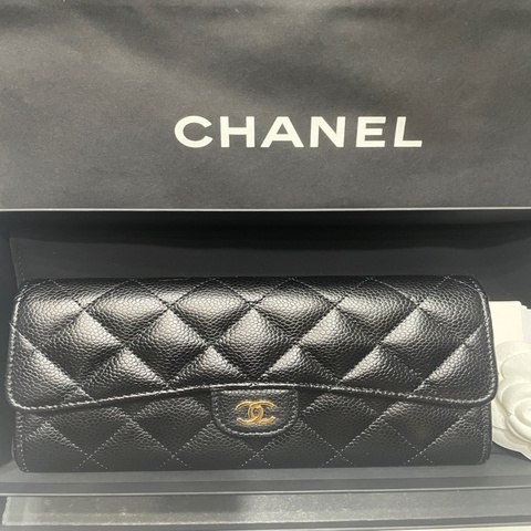 Chanel 經典雙c荔枝牛皮金扣翻蓋長夾