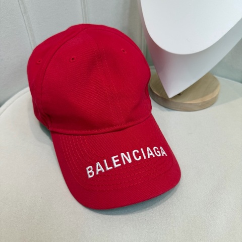 BALENCIAGA 巴黎世家 紅色白字刺繡LOGO棒球帽 XC752