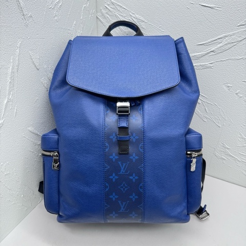 Louis Vuitton 路易威登outdoor藍色老花拼皮翻蓋雙肩背包，尺寸35*44*17