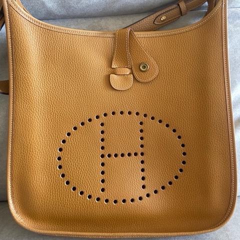 愛馬仕中古evelyne29