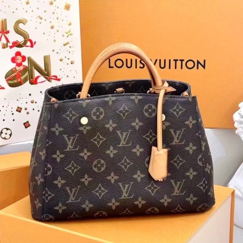 全配🤎✨#Lv #蒙田bb老花 #晶片款 #盒子塵袋購證背帶