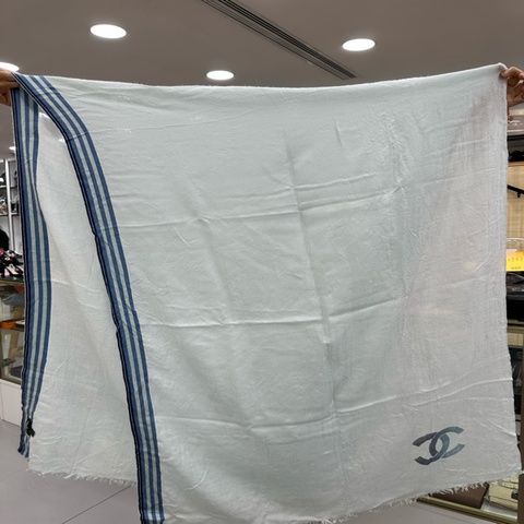 Chanel 香奈兒 白色雙C logo披肩圍巾 70*200