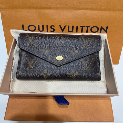 LV 老花三折金扣短夾