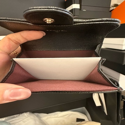 Chanel 經典雙層牛皮零錢卡包