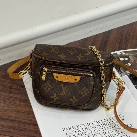 LV M82335/晶片款 老花Mini Bumbag 肩背包