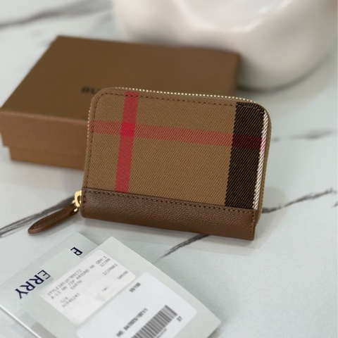 （台灣專櫃購入）全新Burberry 經典雙層零錢包 專櫃16000