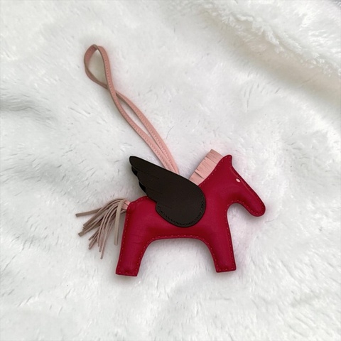 莉亞精品♡ Hermes 拼色飛馬吊飾 桃粉MM