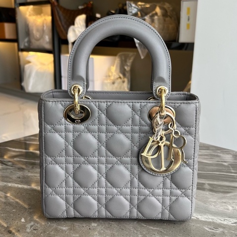 DIOR迪奧 Lady Dior 羊皮藤格紋 四格戴妃包單肩手提斜挎包 小號 灰色 22年