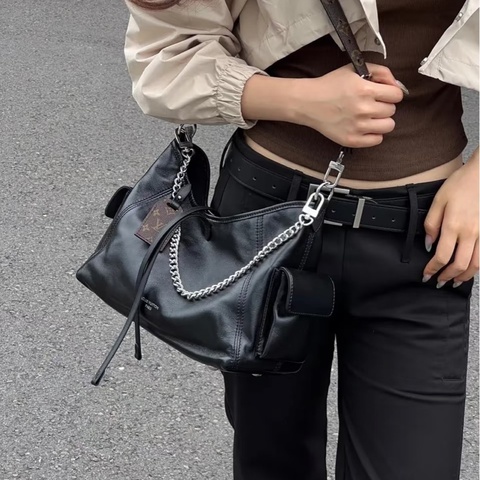 Lv carryall pm cargo黑武士 #全新全配🈶台灣購證 #五金帶膜 #離櫃未使用✨