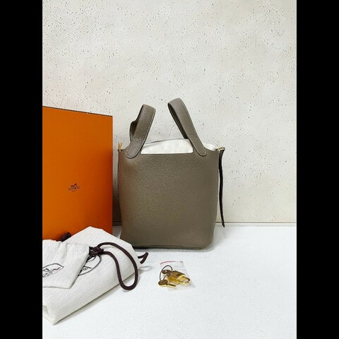 Hermes Picotin 18
Etoupe x ghw