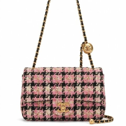 CHANEL 粉紅毛呢金球方胖包20cm