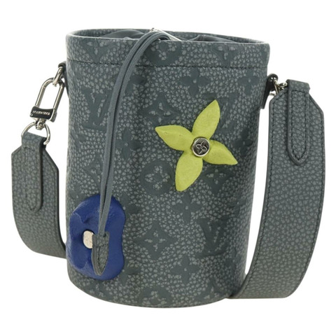 路易威登 Taurillon Clemence 攀岩粉袋 Nano Bag M81572 Auth 185487SAM