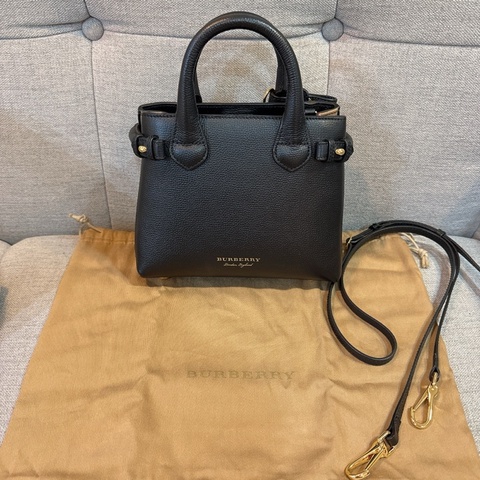Burberry Banner 經典款