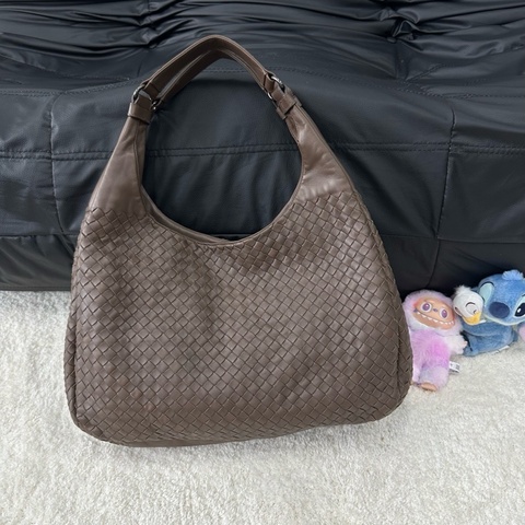 Bottega Veneta 葆蝶家棕色大號雙肩和尚