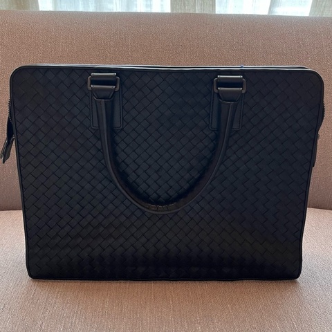 Bottega Veneta 葆蝶家BV手工編織牛皮公文包 黑色