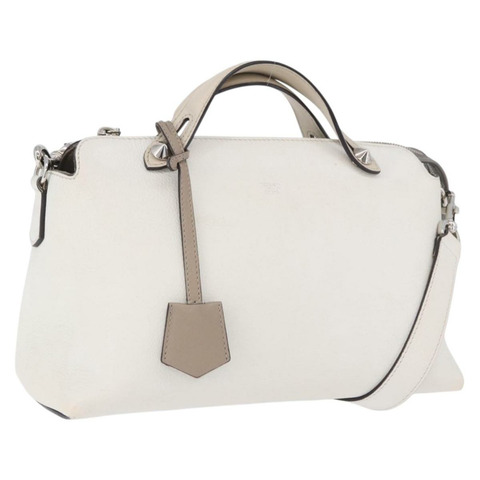 FENDI 白色銀色皮革肩背包 Auth bs36311A